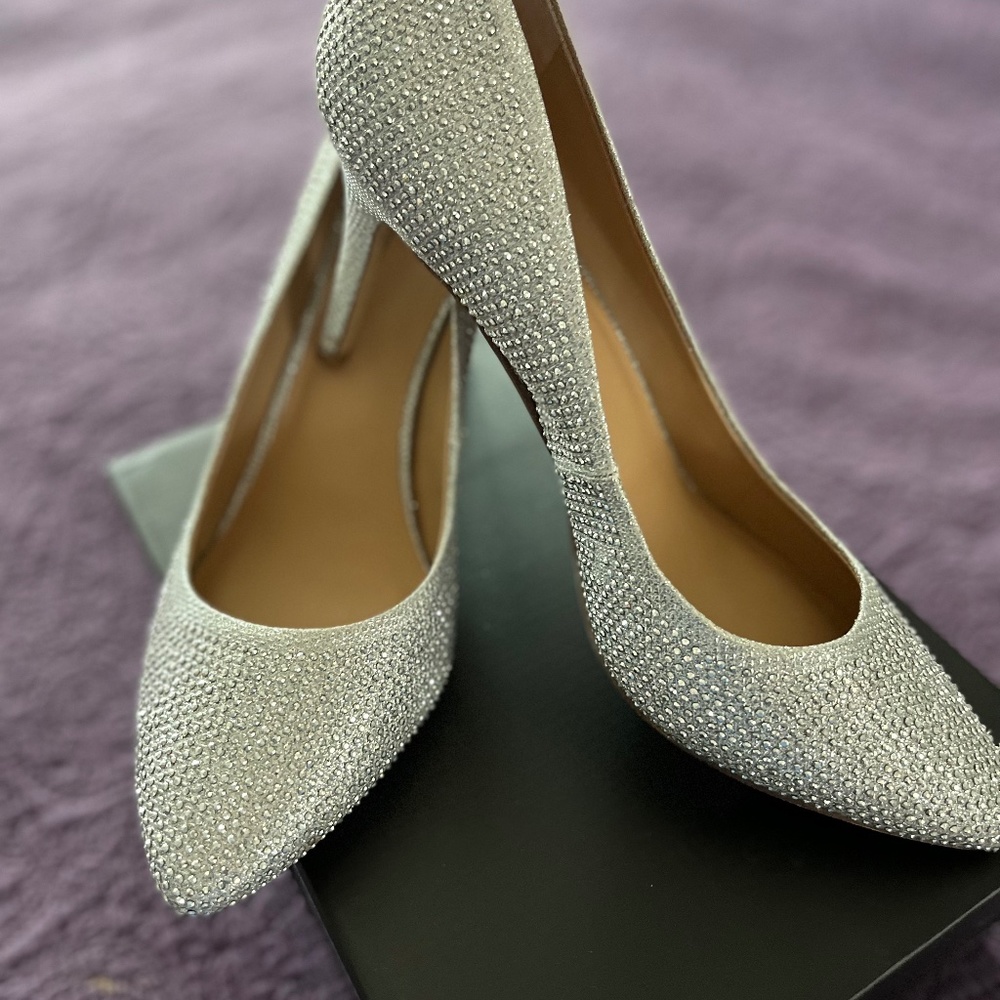 International Concepts Silver Bling Heels, Size 11